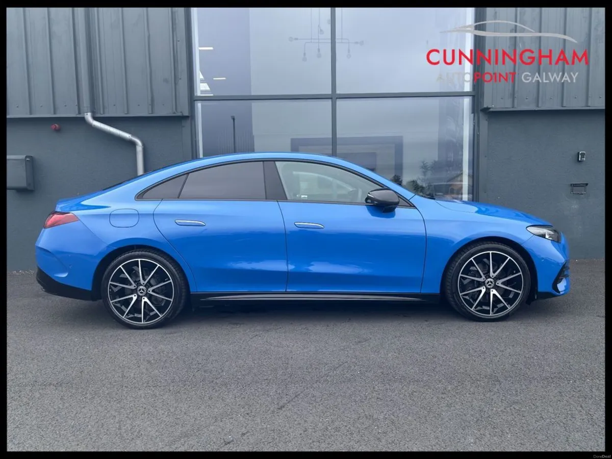 Mercedes-Benz CLA 250+ EQ AMG Premium Edition - Image 3