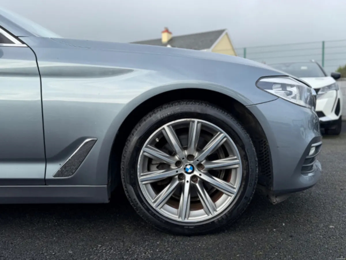 BMW 5-Series 520D SE - Image 4