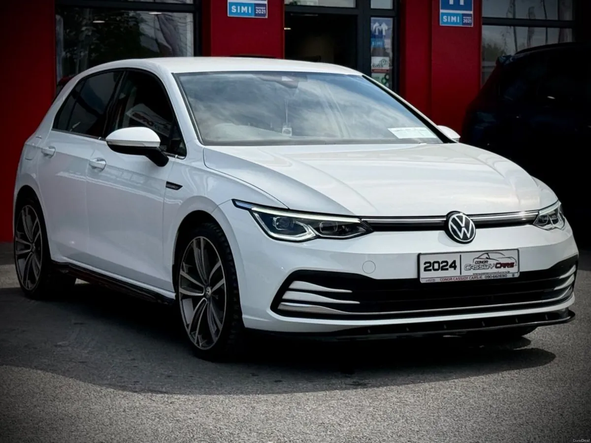 Volkswagen Golf STYLE 1.5TSI // KITTED & UPGRADED - Image 3