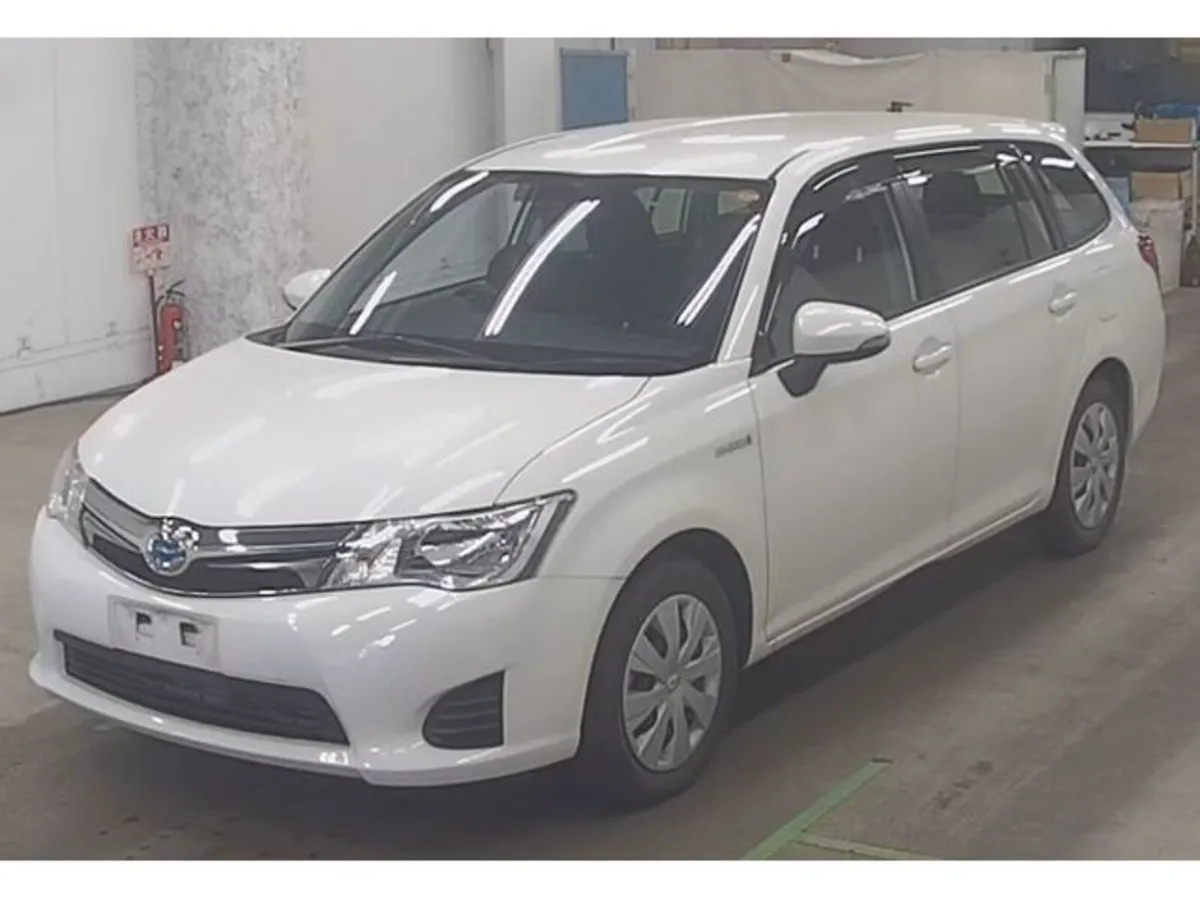 Toyota Corolla 1.5 Corolla Fielder Petrol Hybrid A - Image 1