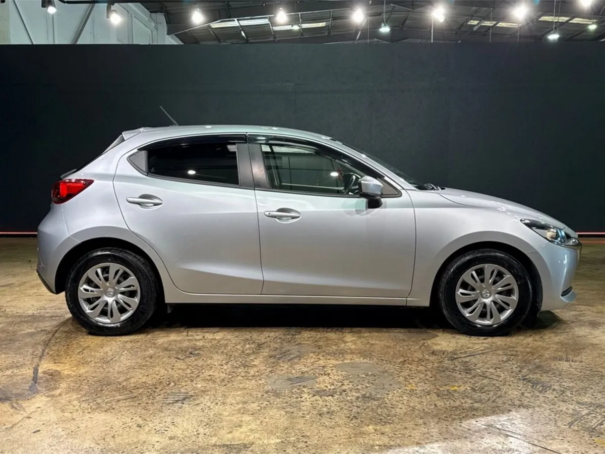 Mazda Mazda2 1.5 AUTOMATIC - REAR CAMERA - A/C HEA - Image 3