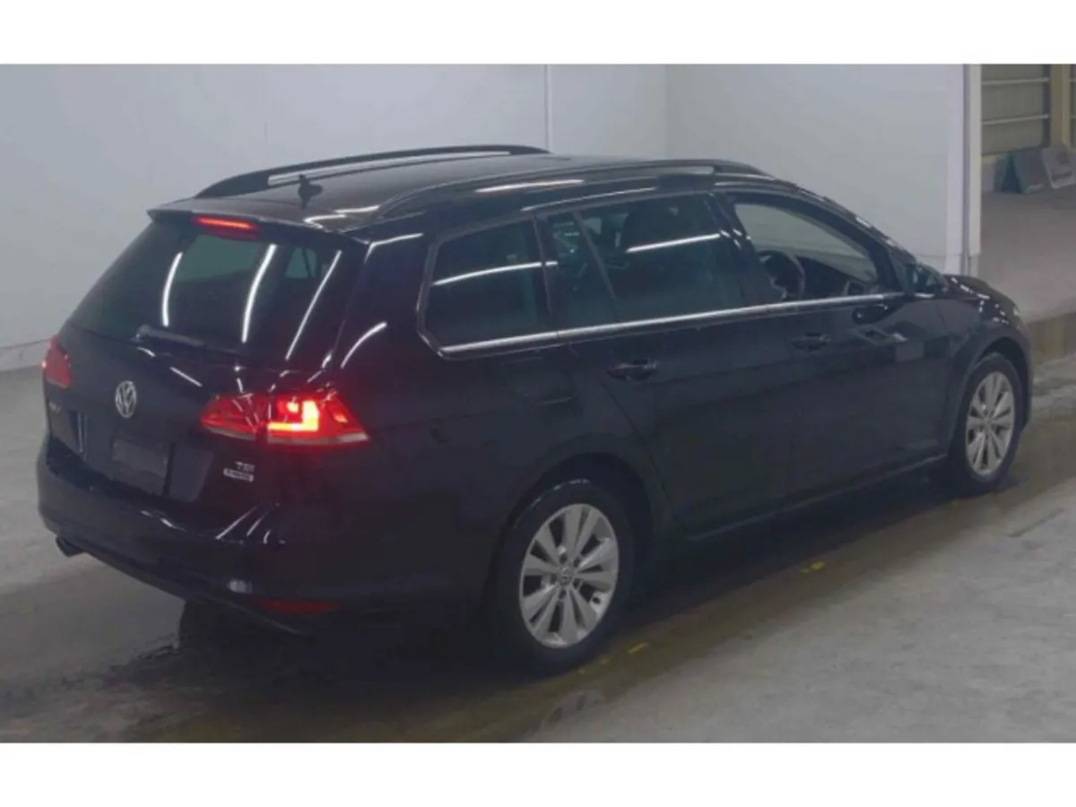 Volkswagen Golf 1.2 Estate Petrol Auto - Image 4