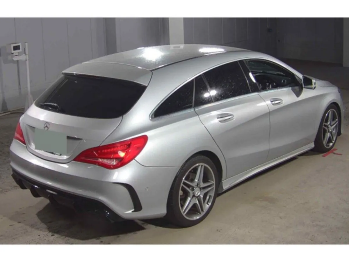 Mercedes-Benz CLA 1.6 Petrol Auto - Image 4