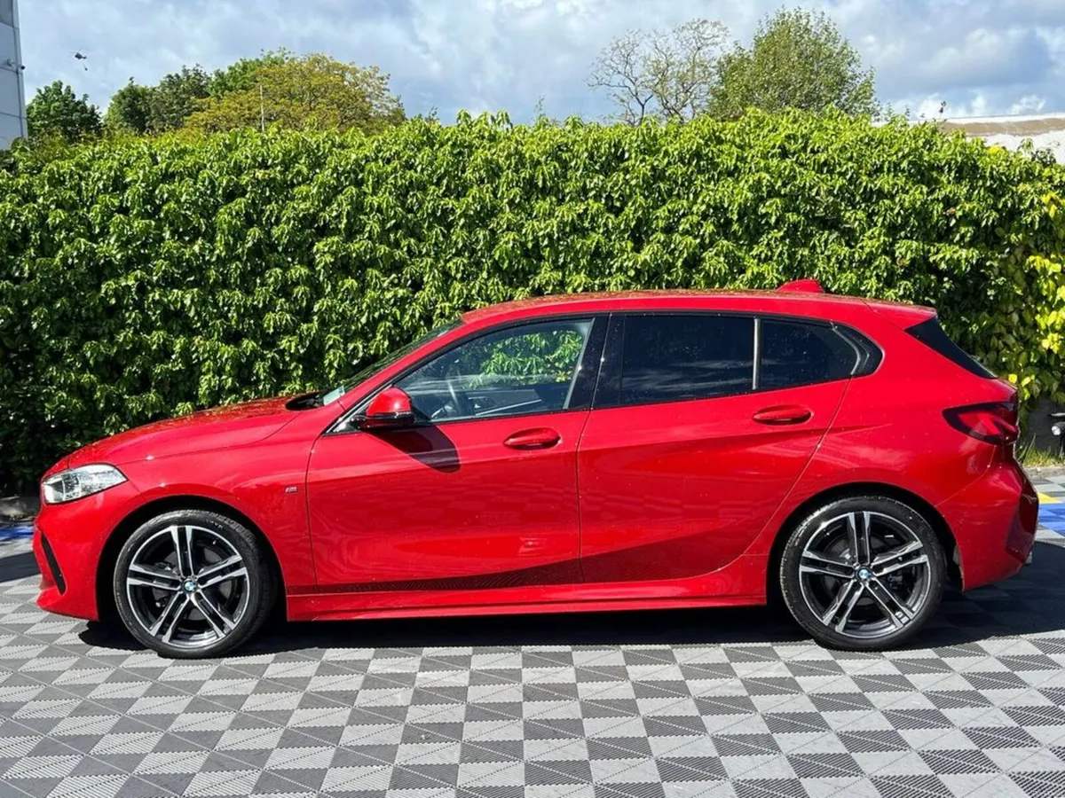 BMW 1-Series 118d M-SPORT 2.0 D AUTO // 18" M-SPOR - Image 3