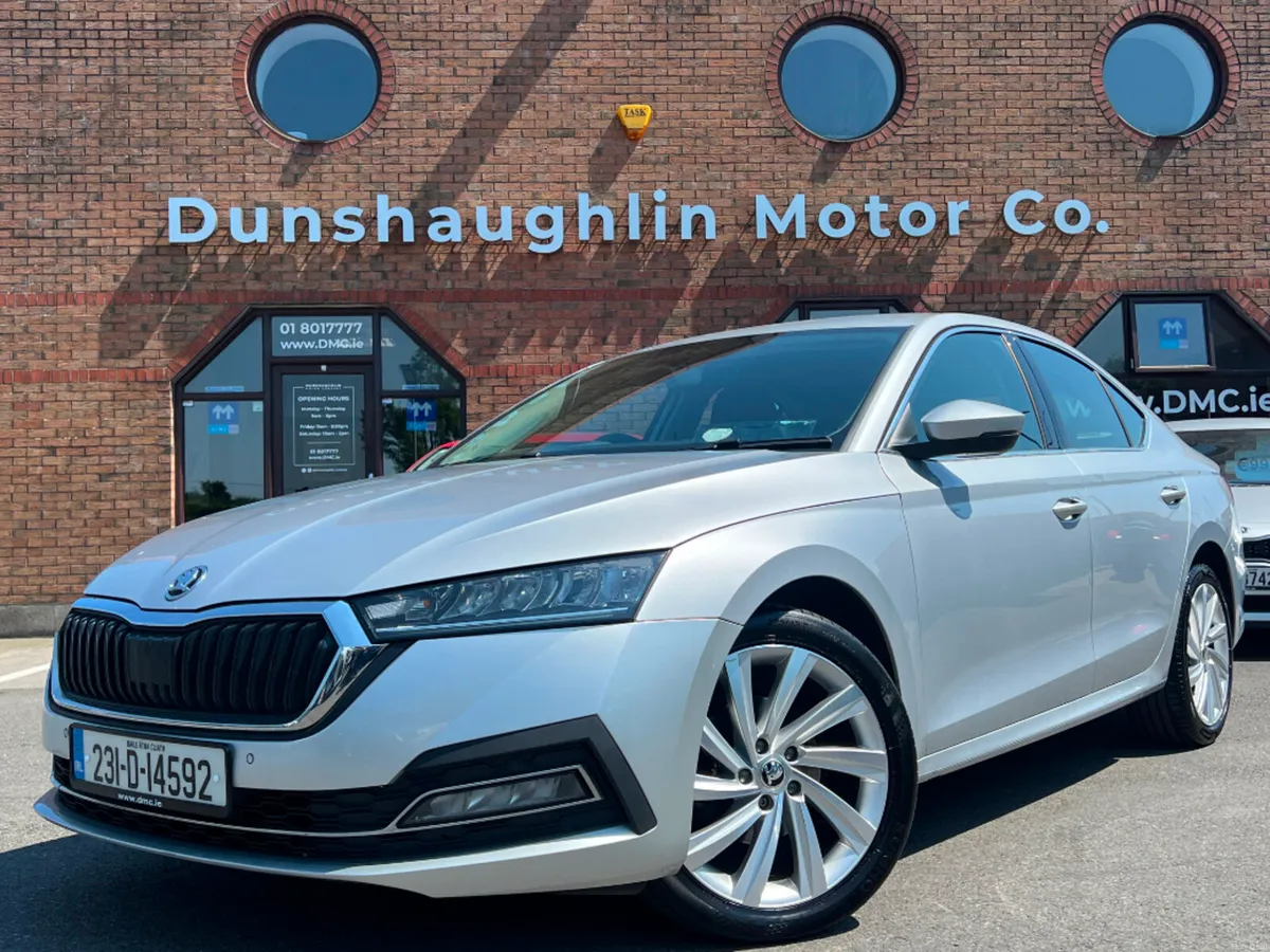 Skoda Octavia STYLE 2.0TDI 5DR *HIGH SPEC* - Image 1