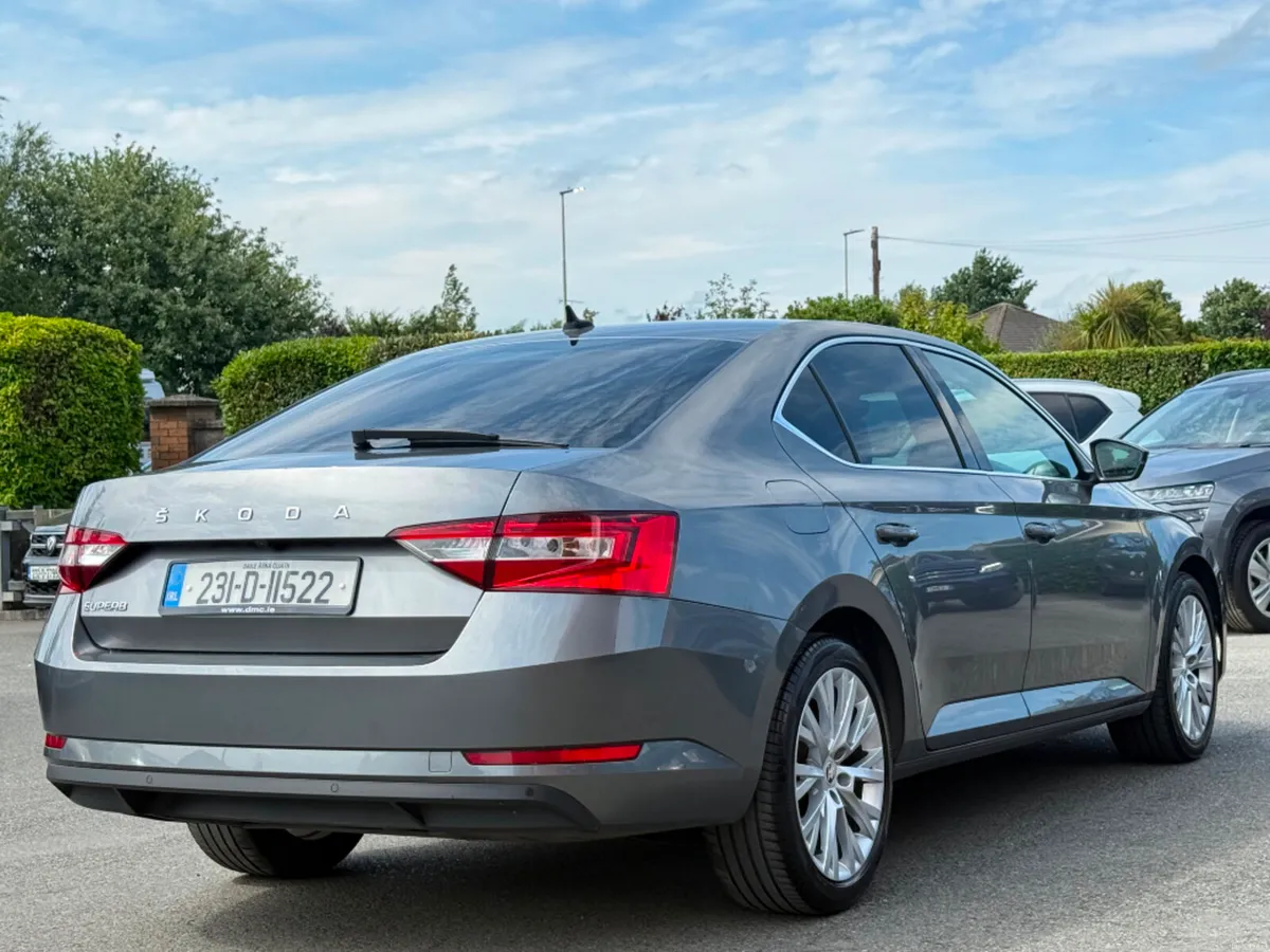 Skoda Superb STYLE 2.0TDI 150HP DSG *HUGE SPEC* - Image 5