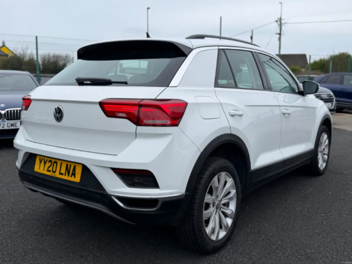 Volkswagen T-Roc SE TSI - Image 3