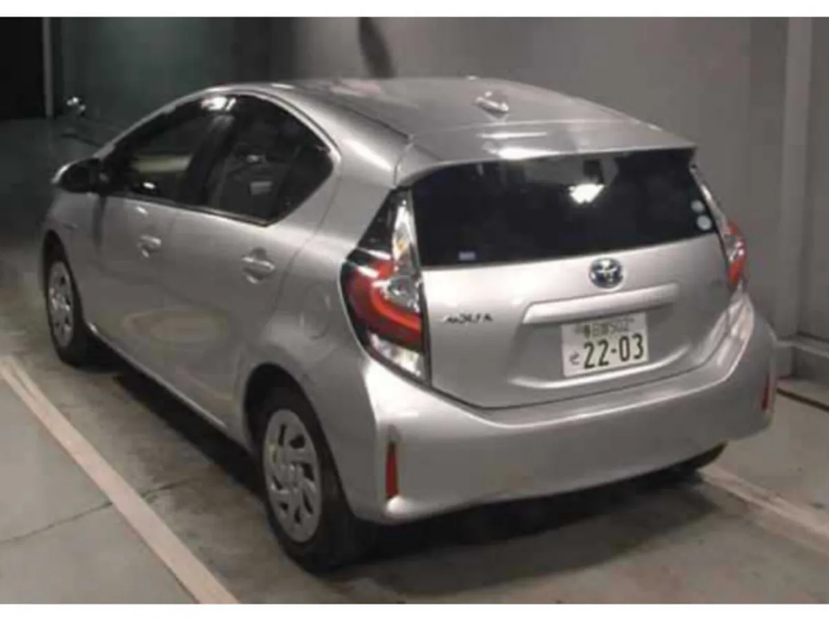 Toyota Aqua 1.5 Petrol Hybrid Auto - Image 3