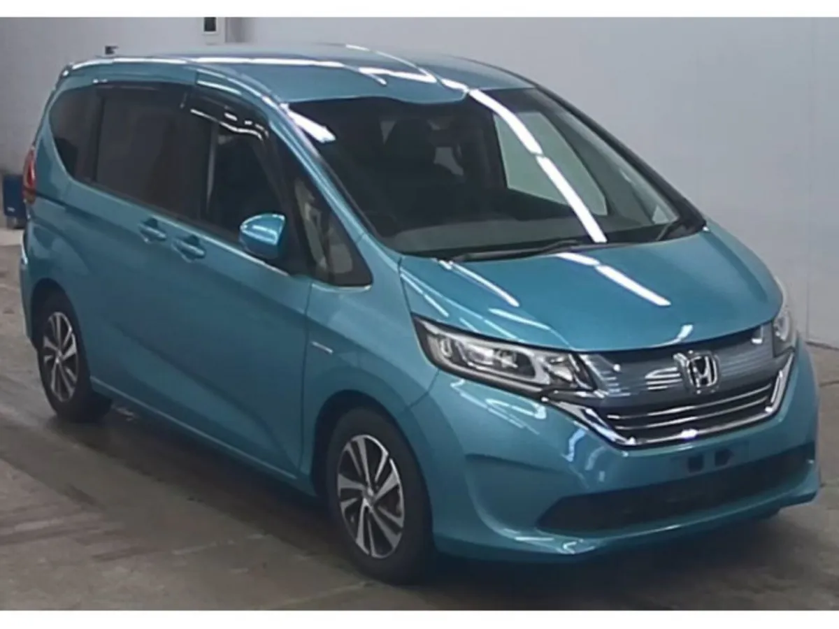 Honda Freed 1.5 Petrol Hybrid Auto - Image 2