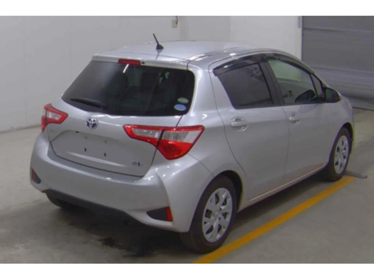 Toyota Vitz 1.5 Petrol Hybrid Auto - Image 4