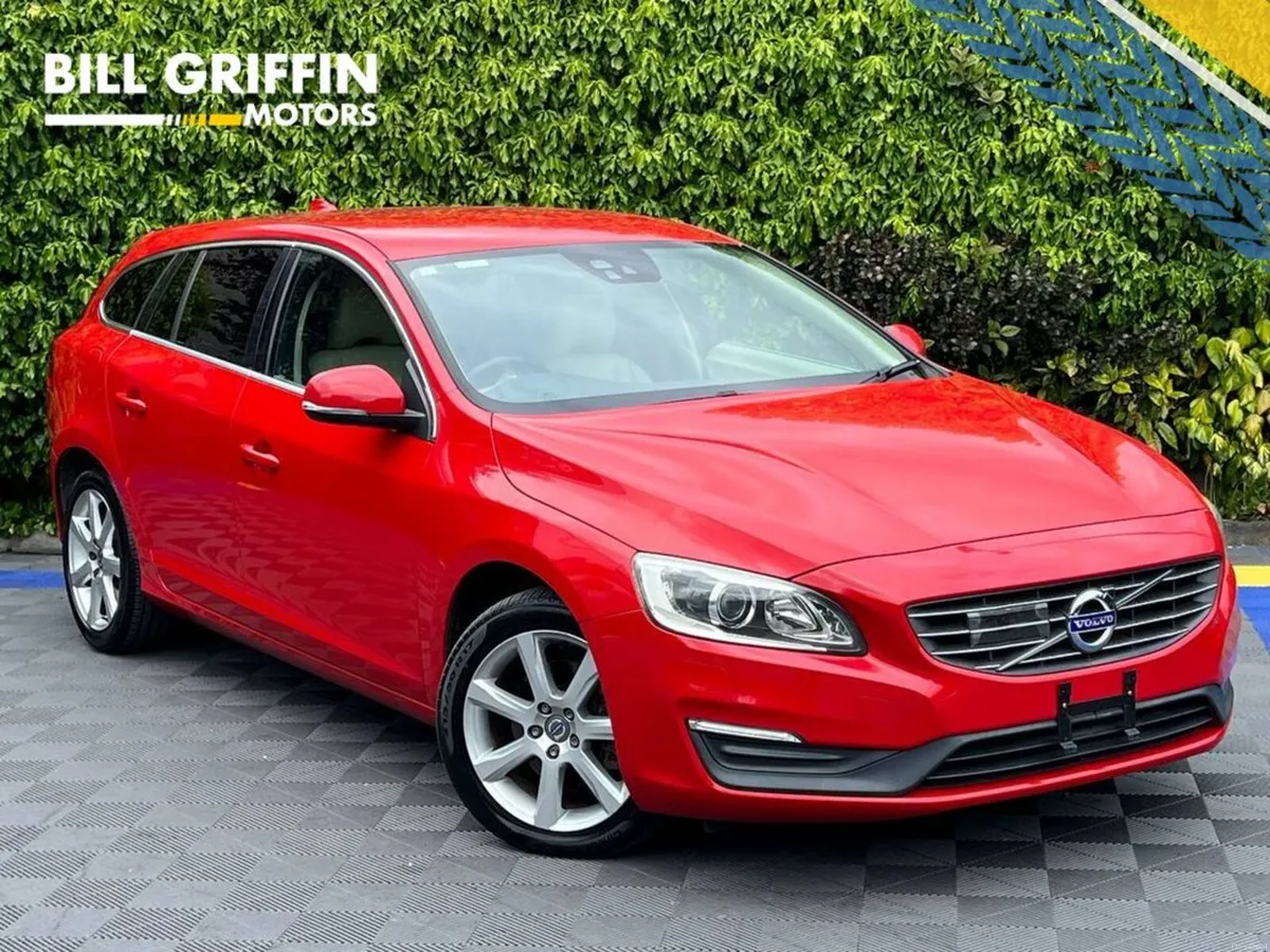 Volvo V60 D4 2.0 D // 17" ALLOYS // ADAPTIVE CRUIS - Image 1