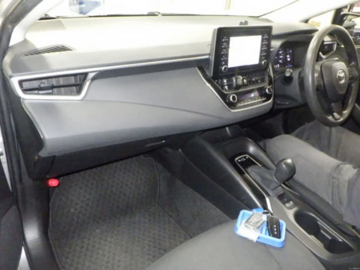 Toyota Corolla Toyota Corolla Hybrid X - Image 5
