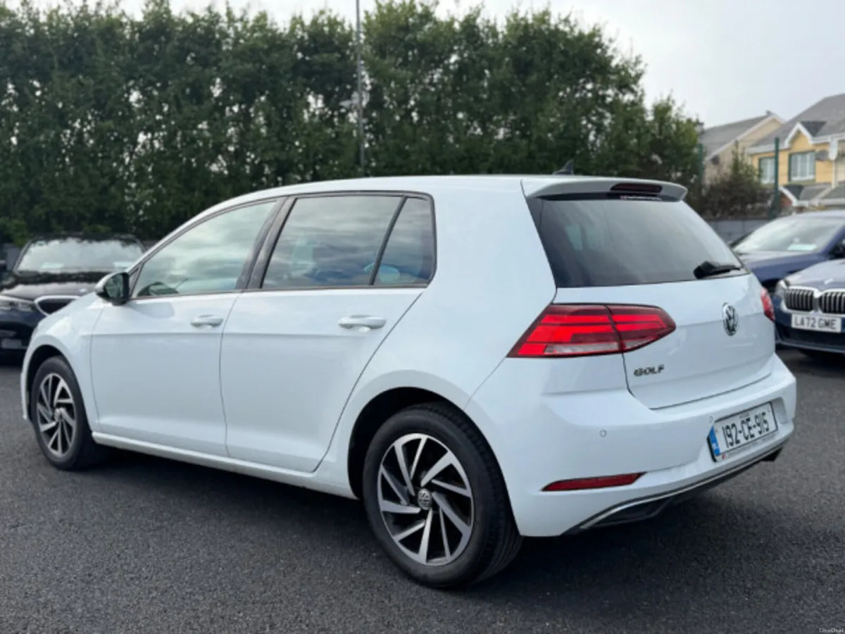 Volkswagen Golf 1.6 TDI Match 115PS 5DR - Image 3