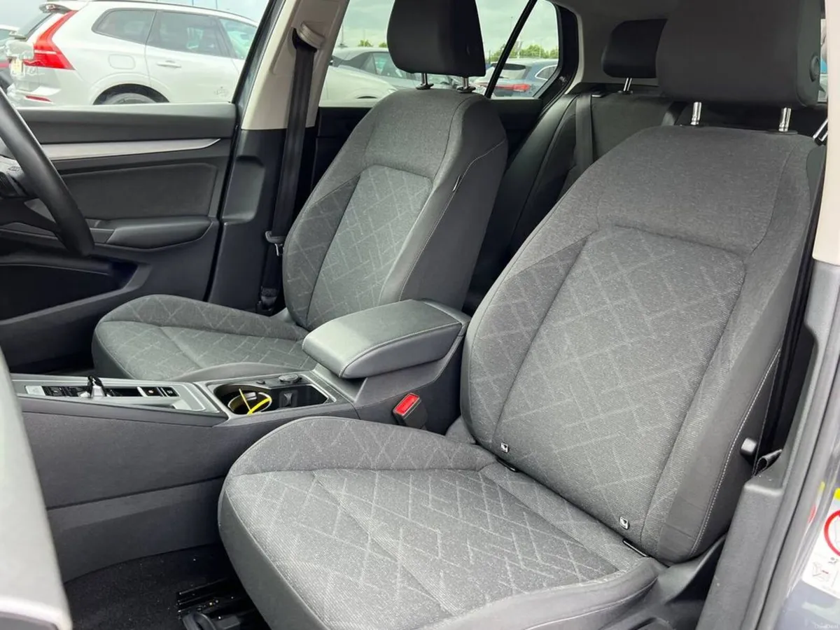 Volkswagen Golf R-LINE PACK 1.0 TSI HYBRID // APPL - Image 6