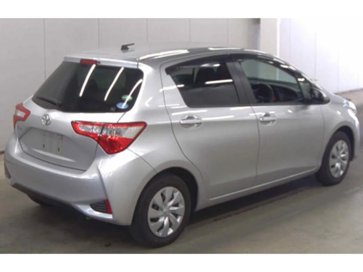 Toyota Vitz 1.0 Petrol Auto - Image 4