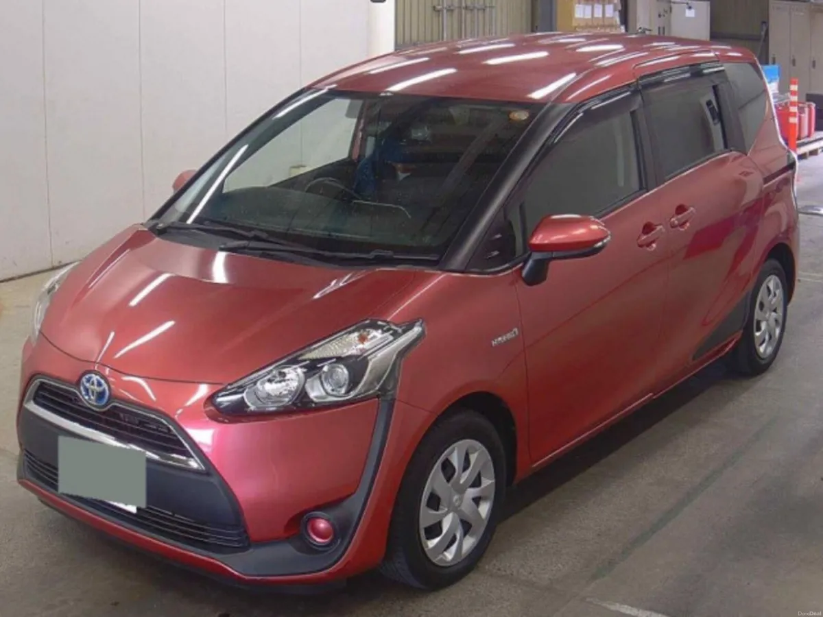 Toyota Sienta 1.4 Petrol Hybrid Auto - Image 1