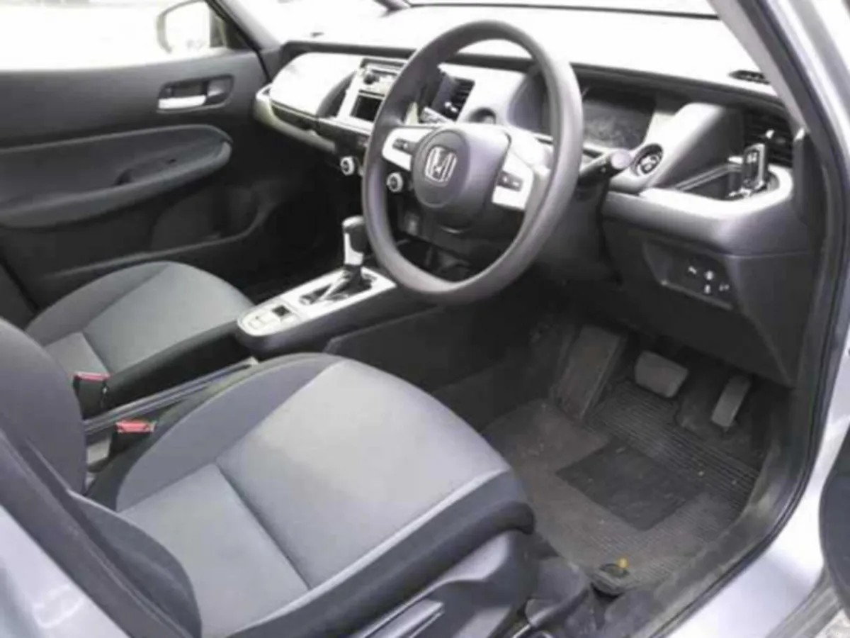 Honda Fit 1.5 Petrol Hybrid Auto - Image 5