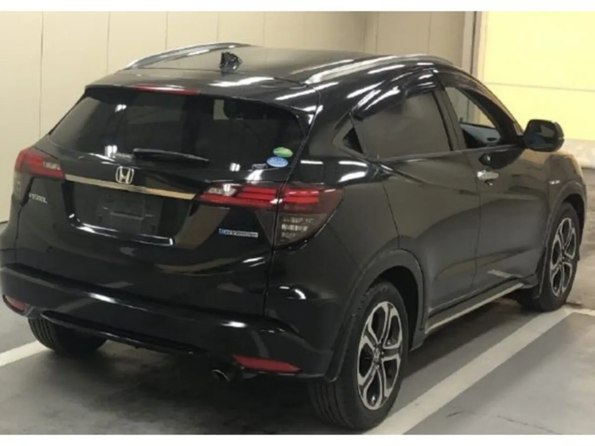 Honda Vezel 1.5 Petrol Hybrid Auto - Image 2