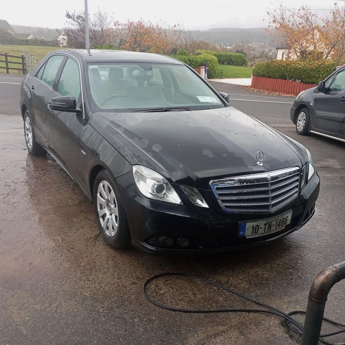 Mercedes-Benz E-Class 200 - Image 6