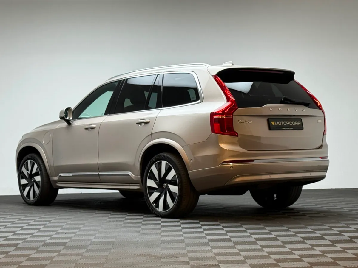 Volvo XC90 PLUS T8 BRIGHT AWD 2.0 PHEV *7 SEATER* - Image 5