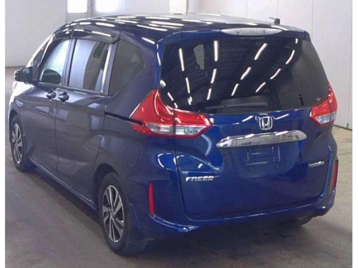 Honda Freed 1.5 Petrol Hybrid Auto - Image 4