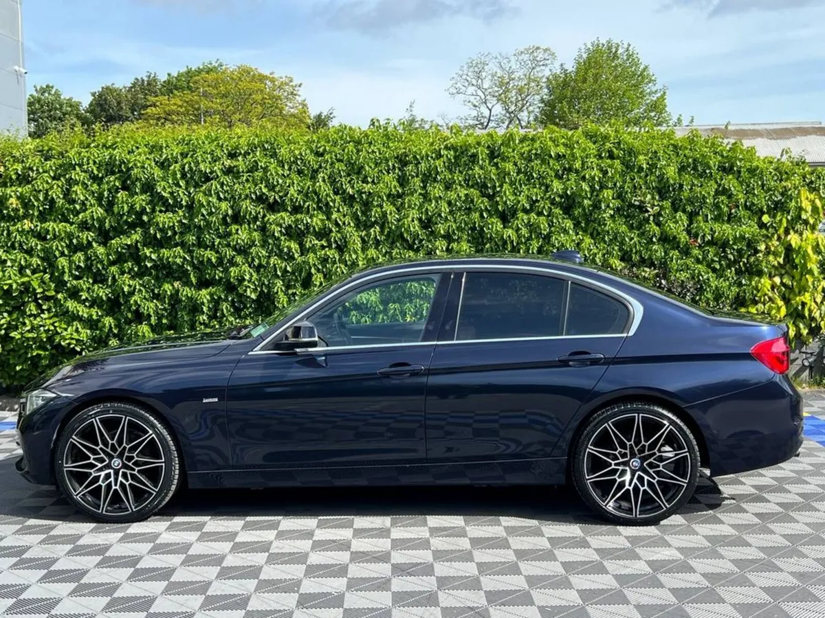 BMW 3-Series 320d LUXURY LINE AUTO // LEATHER HEAT - Image 3