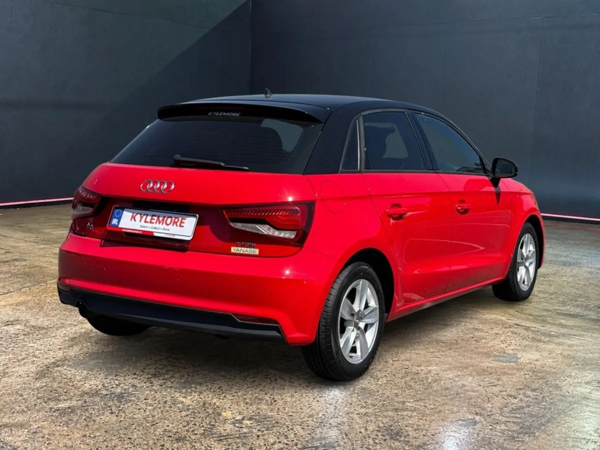 Audi A1 1.0 AUTOMATIC - RED/BLACK TWO TONE - FACTO - Image 3
