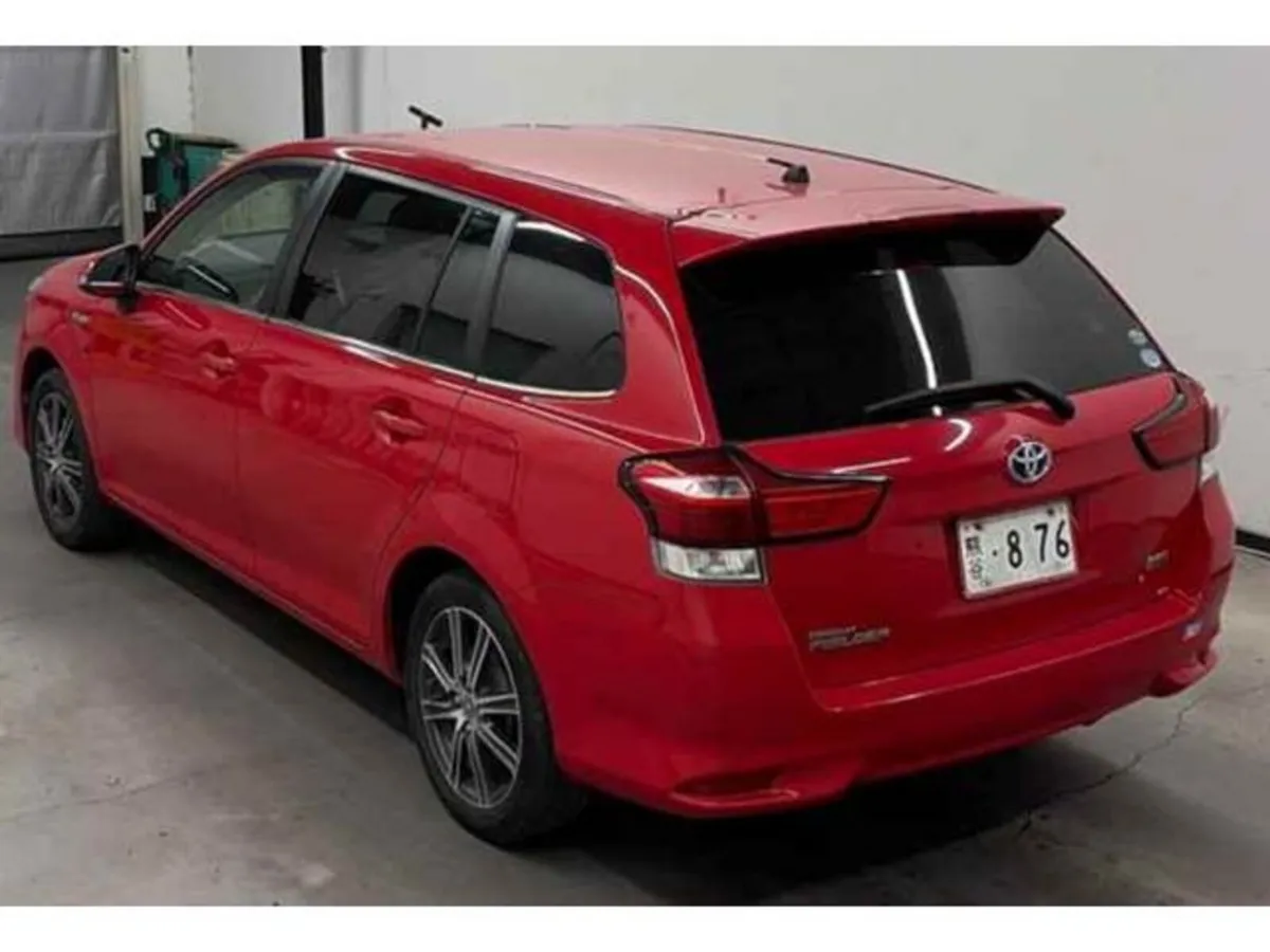 Toyota Corolla 1.5 Corolla Fielder Petrol Hybrid A - Image 4