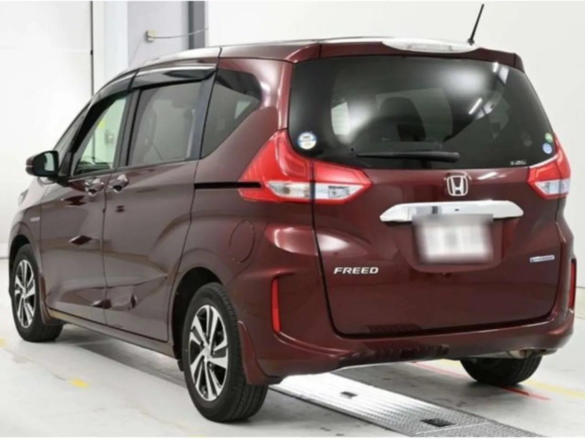Honda Freed 1.5 Hybrid Petrol Auto - Image 4