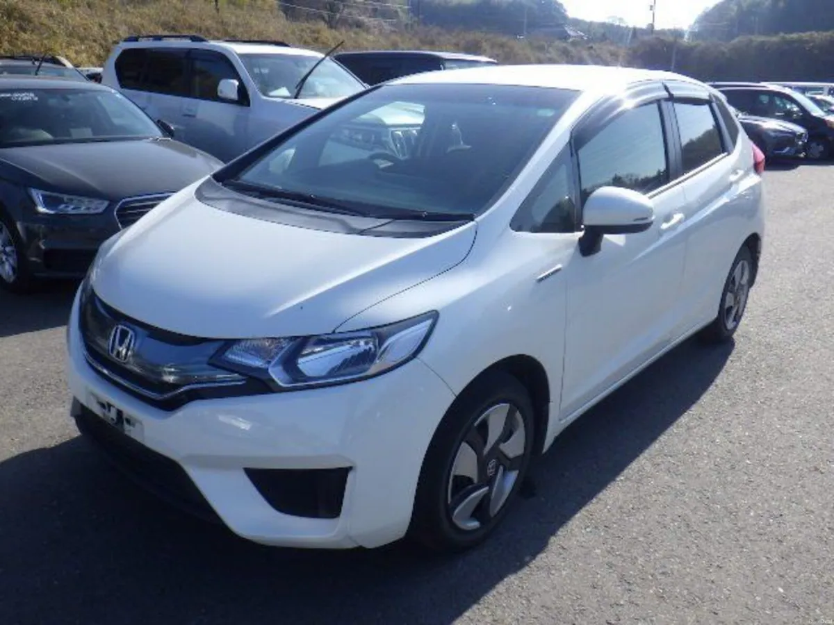 Honda Fit 1.5 Petrol Hybrid Auto - Image 1