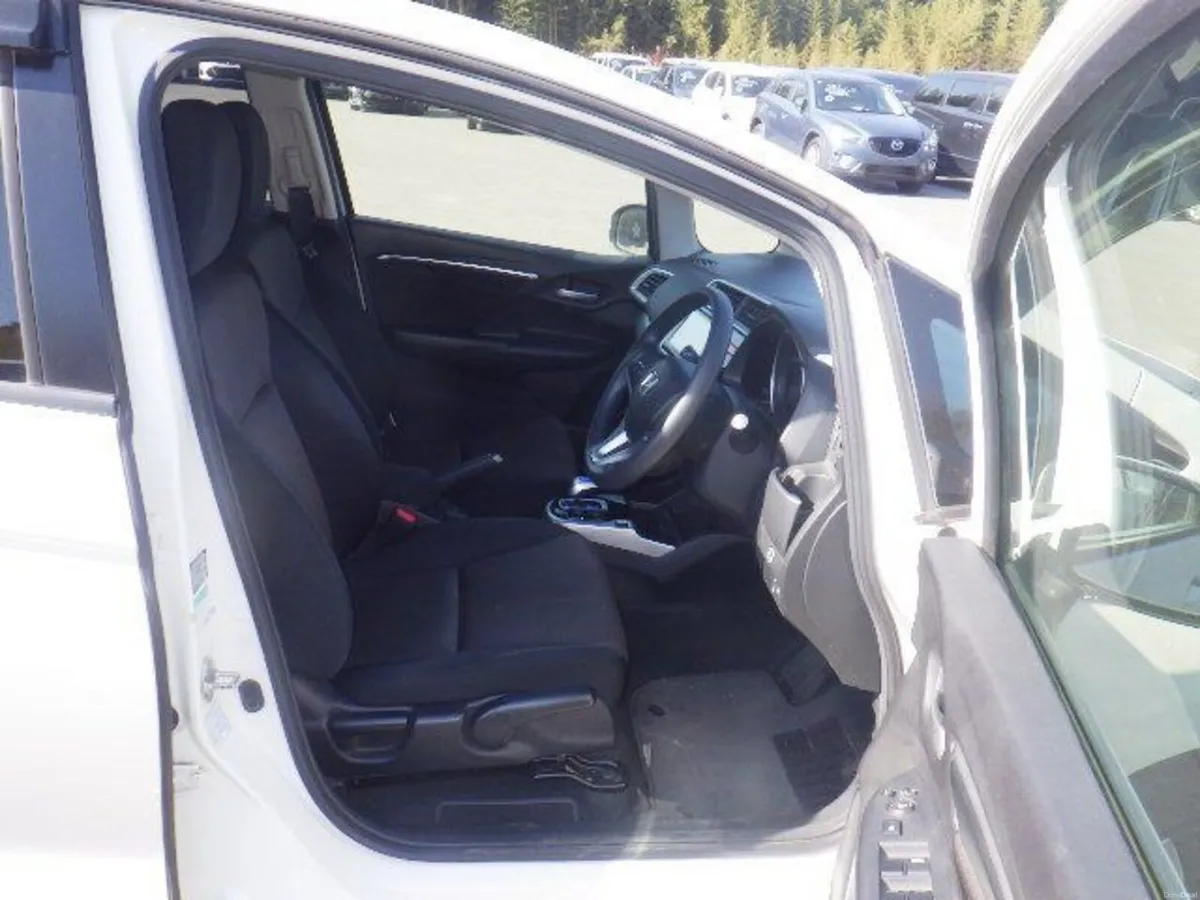 Honda Fit 1.5 Petrol Hybrid Auto - Image 3