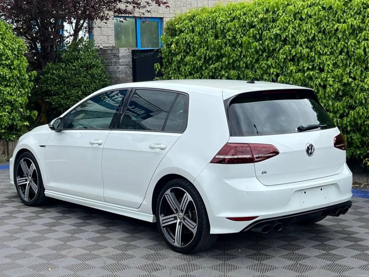 Volkswagen Golf R 4MOTION 2.0 TSI // LEATHER R SPO - Image 5