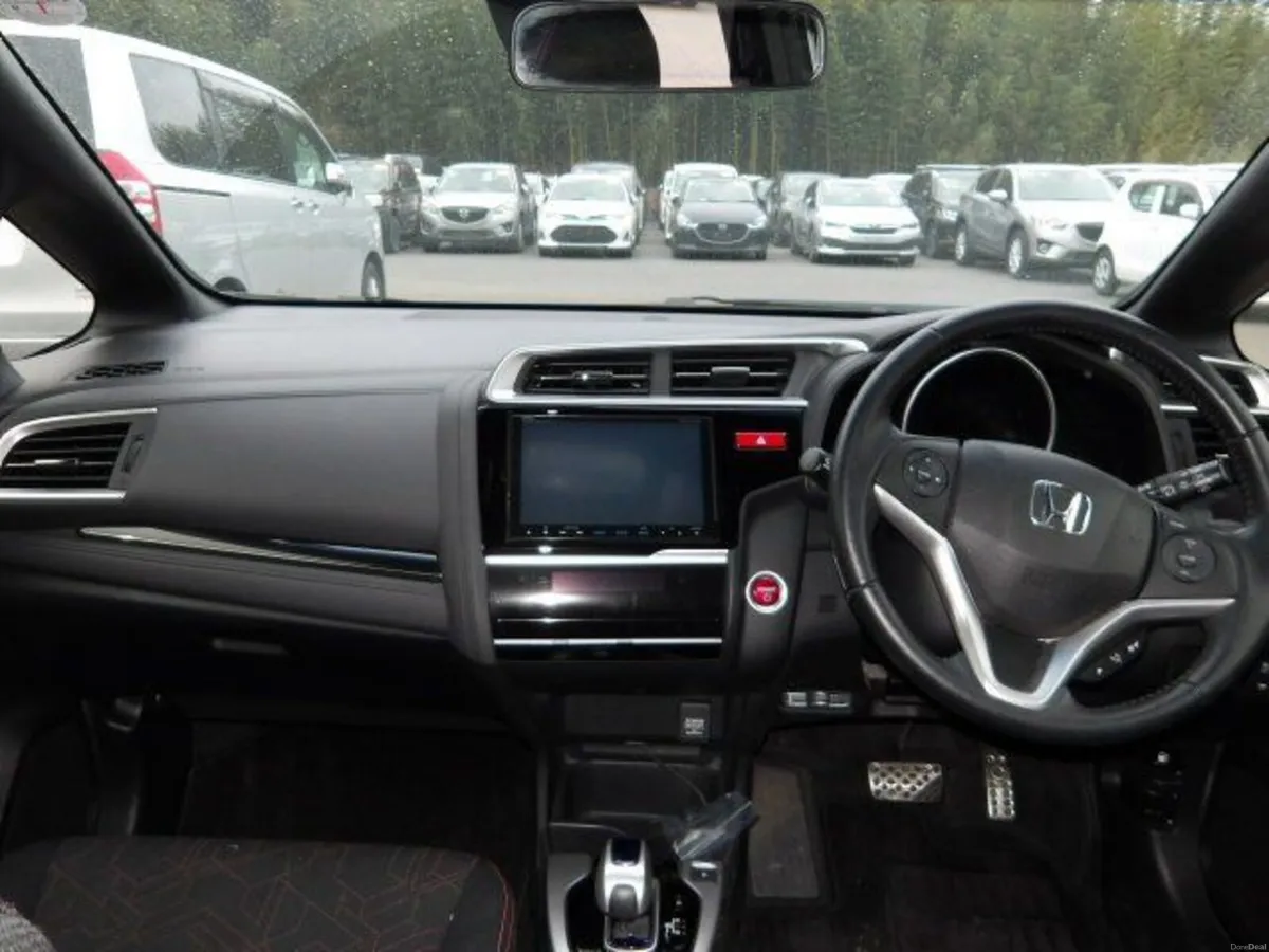 Honda Fit 1.5 Petrol Hybrid Auto - Image 6