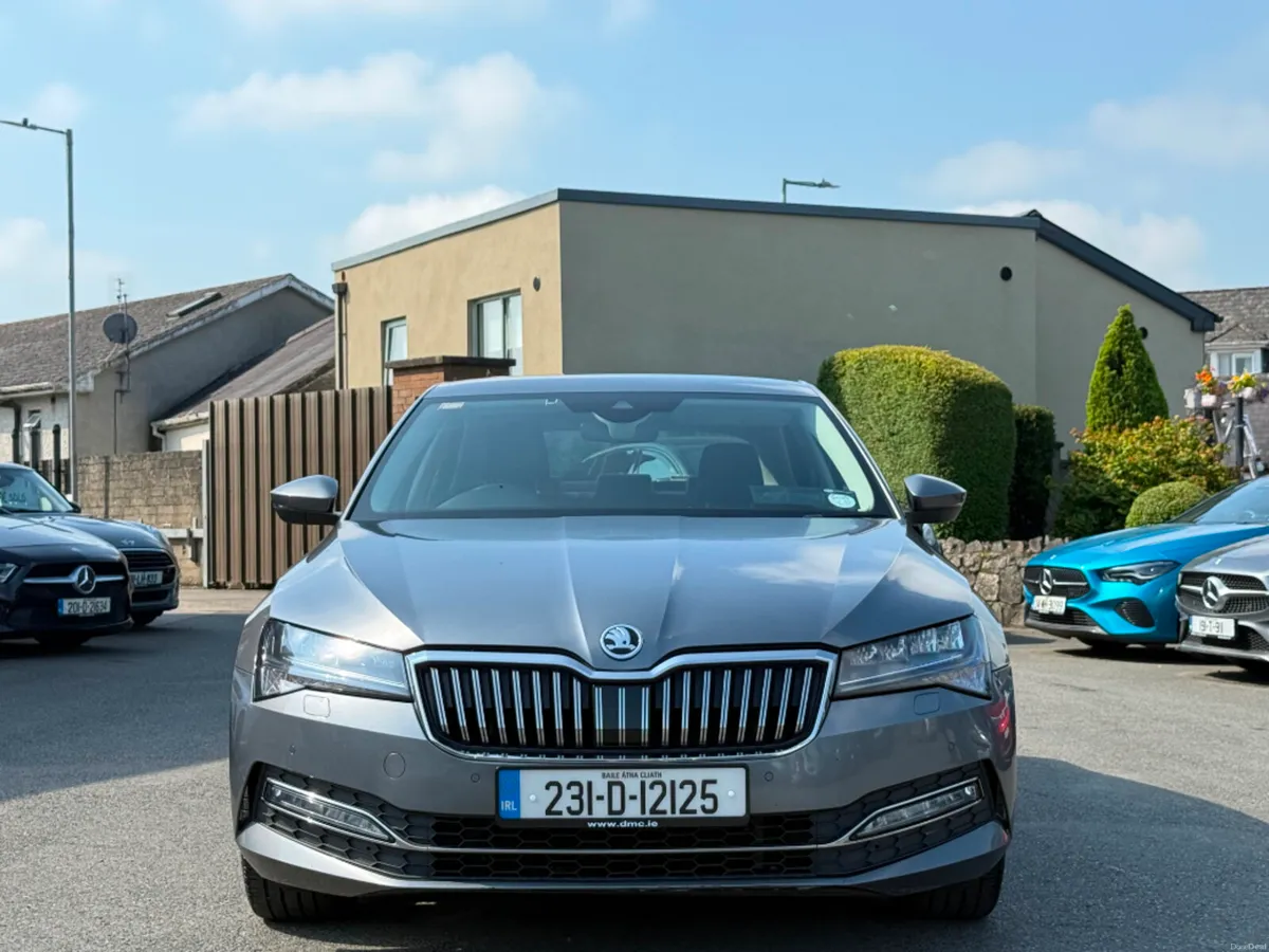 Skoda Superb STYLE 2.0TDI 150HP DSG *HIGH SPEC* - Image 2