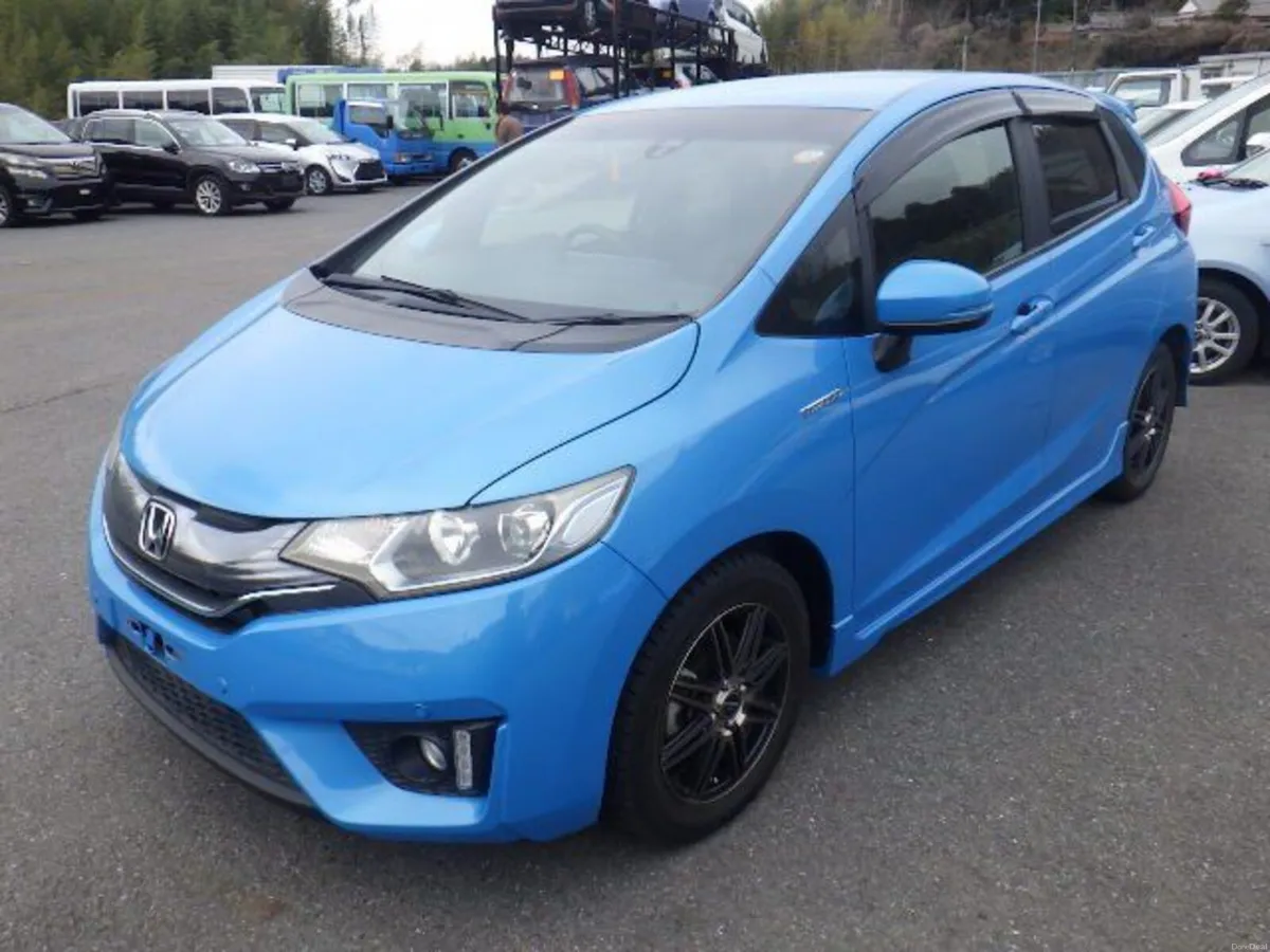 Honda Fit 1.5 Petrol Hybrid Auto - Image 1
