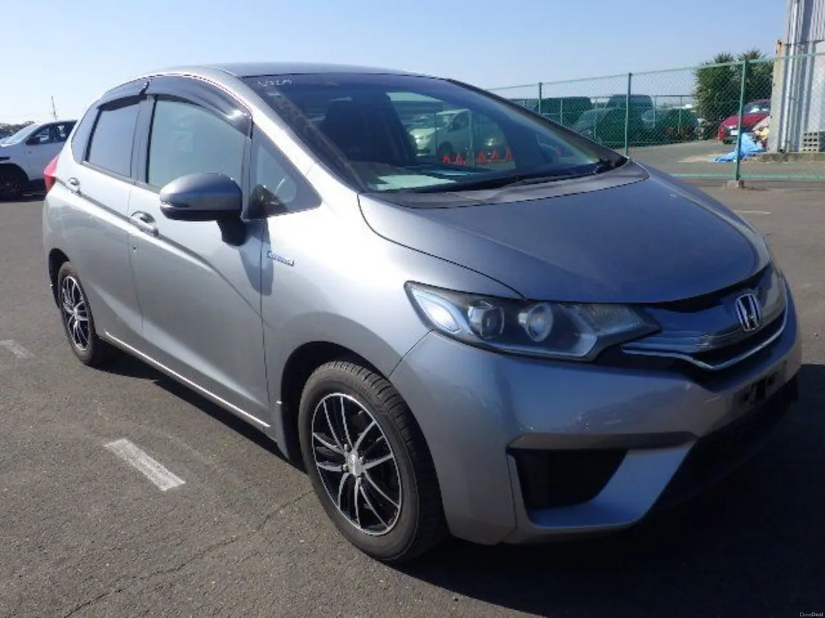Honda Fit 1.5 Petrol Hybrid Auto - Image 1