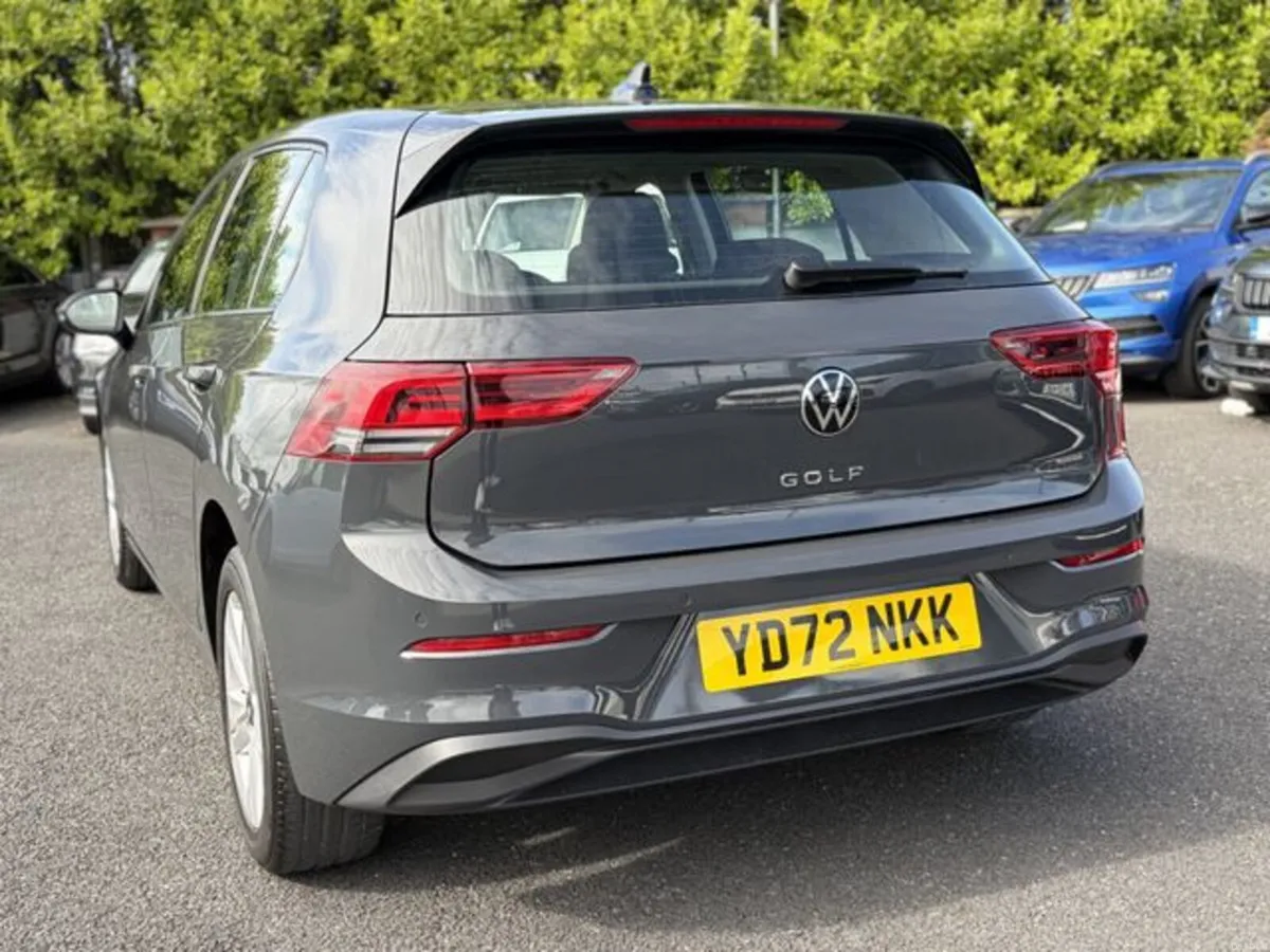 Volkswagen Golf LIFE TDI - Image 5
