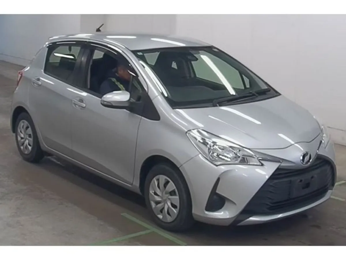 Toyota Vitz 1.0 Petrol Auto - Image 2