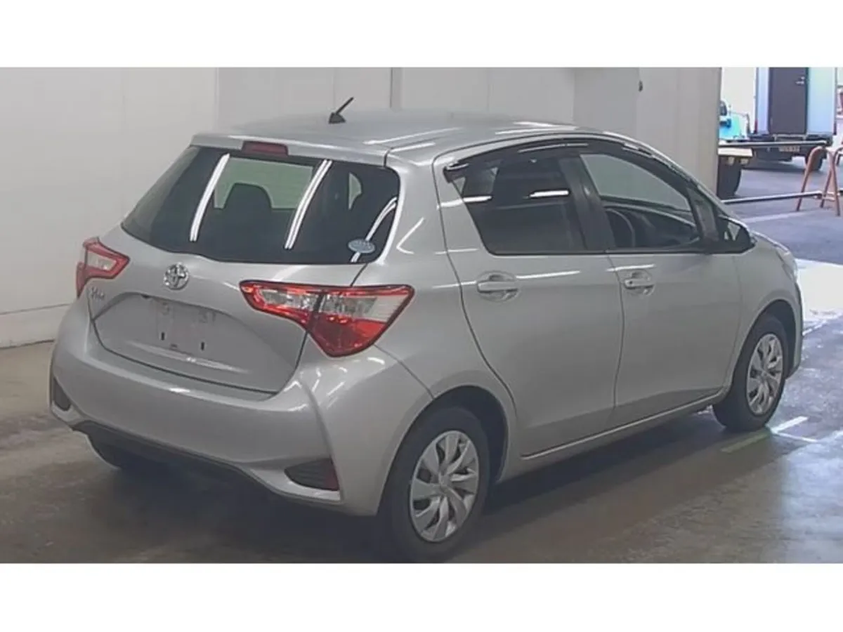 Toyota Vitz 1.0 Petrol Auto - Image 4