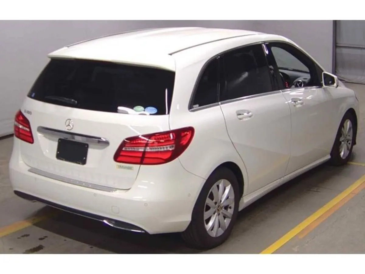 Mercedes-Benz B-Class 1.6 Petrol Auto - Image 4