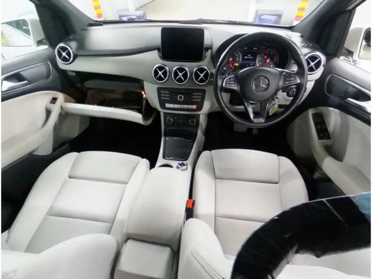 Mercedes-Benz B-Class 1.6 Petrol Auto - Image 5