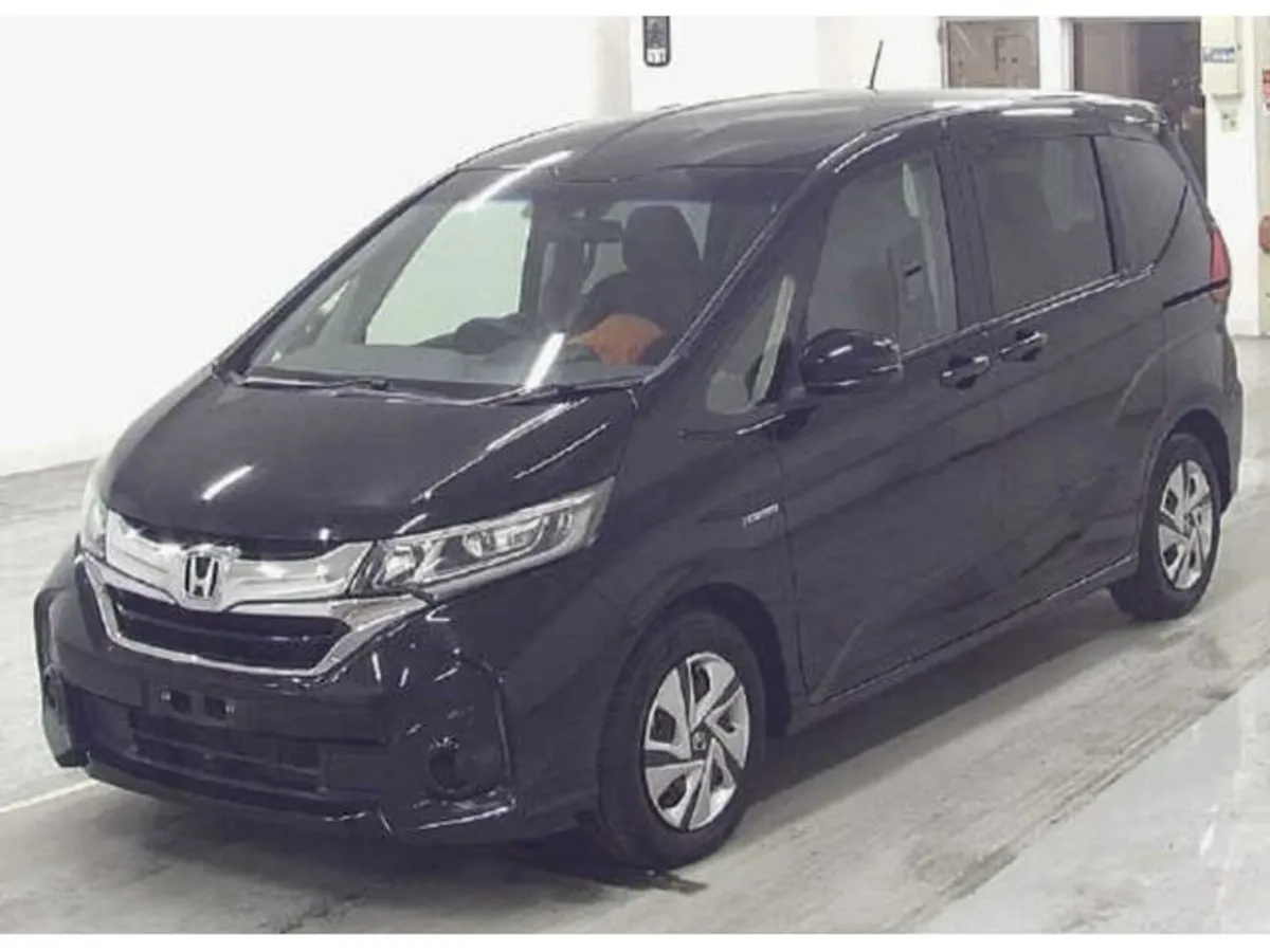 Honda Freed 1.5 Petrol Hybrid Auto - Image 1