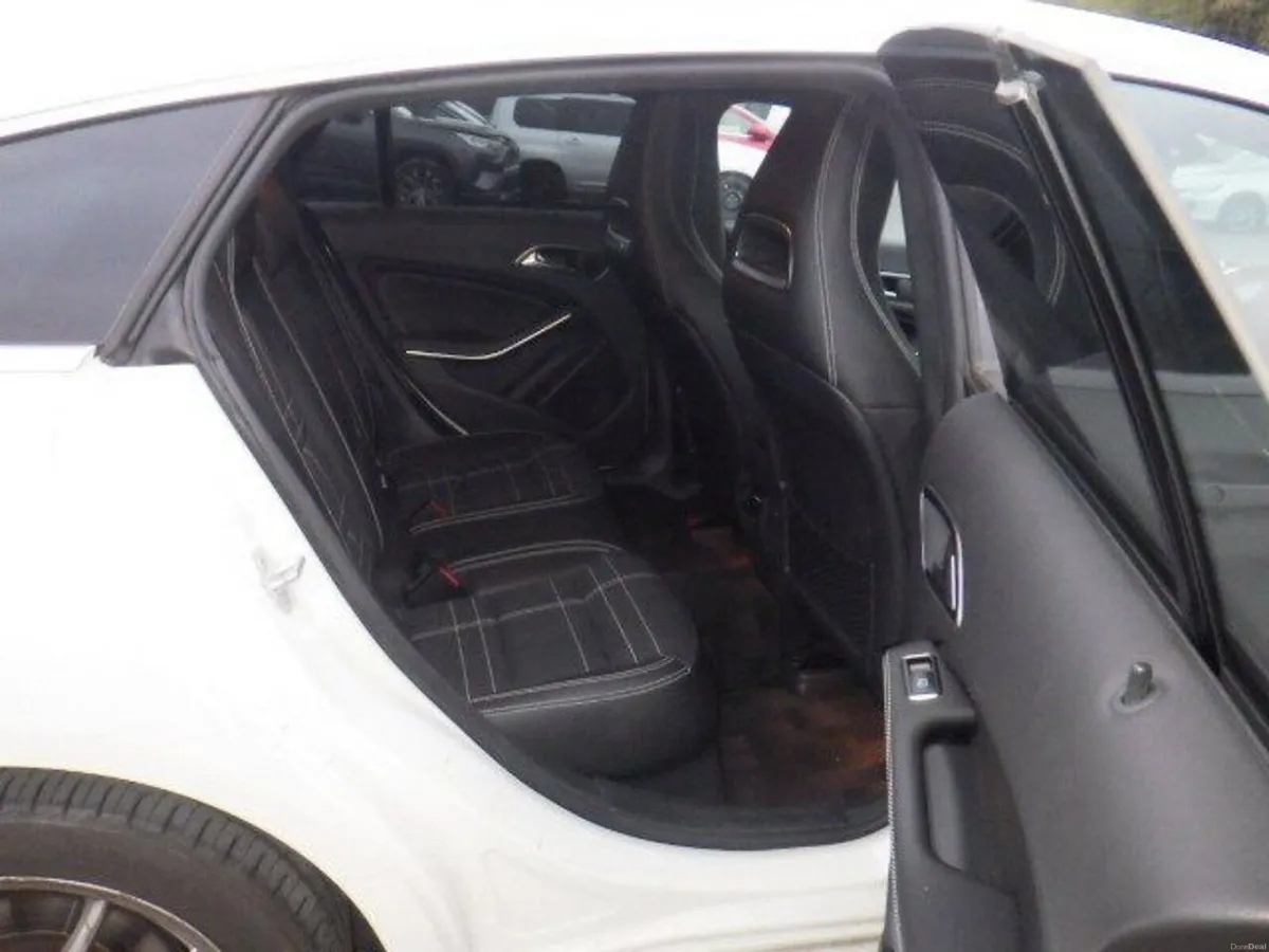 Mercedes-Benz CLA 1.6 Petrol Auto - Image 4