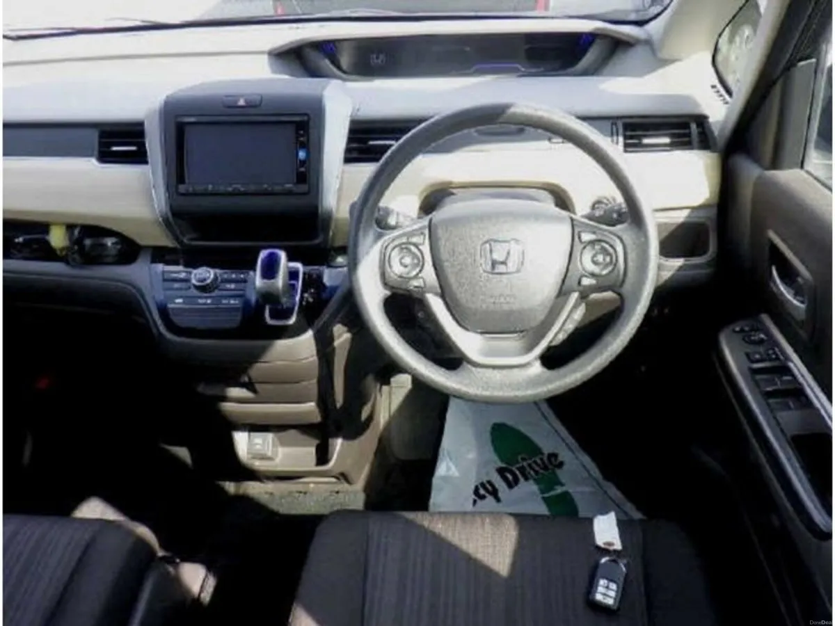 Honda Freed 1.5 Petrol Hybrid Auto - Image 5