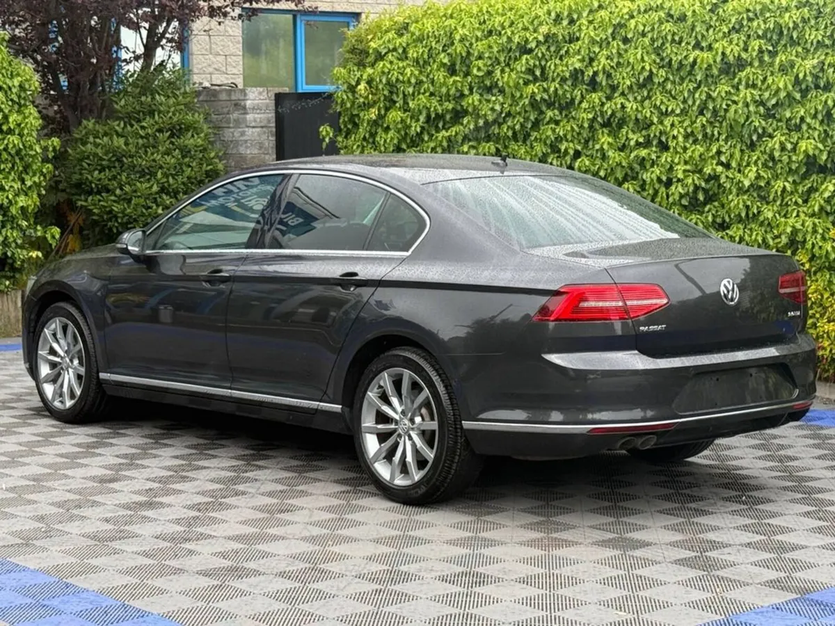 Volkswagen Passat HIGHLINE 2.0 TDI AUTO // LEATHER - Image 5