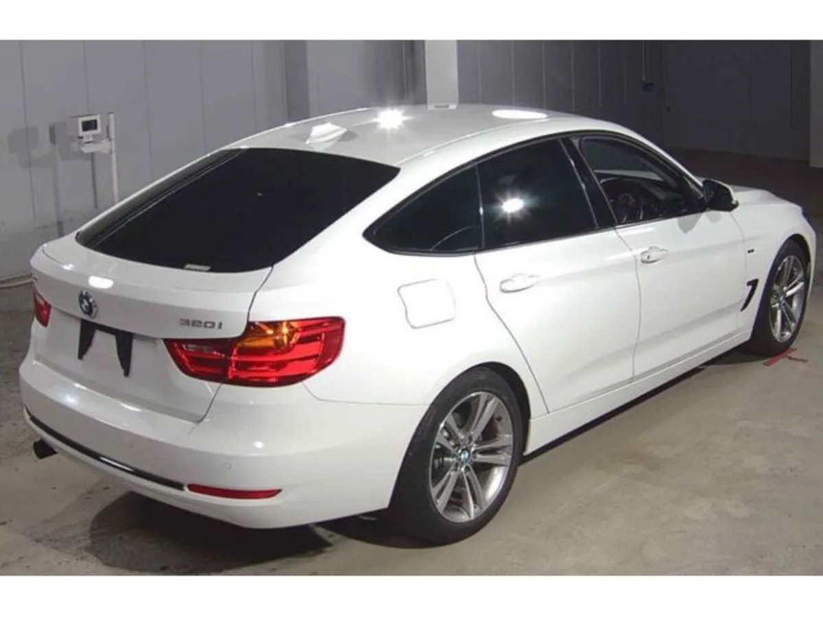 BMW 3-Series 2.0 Petrol Auto - Image 3