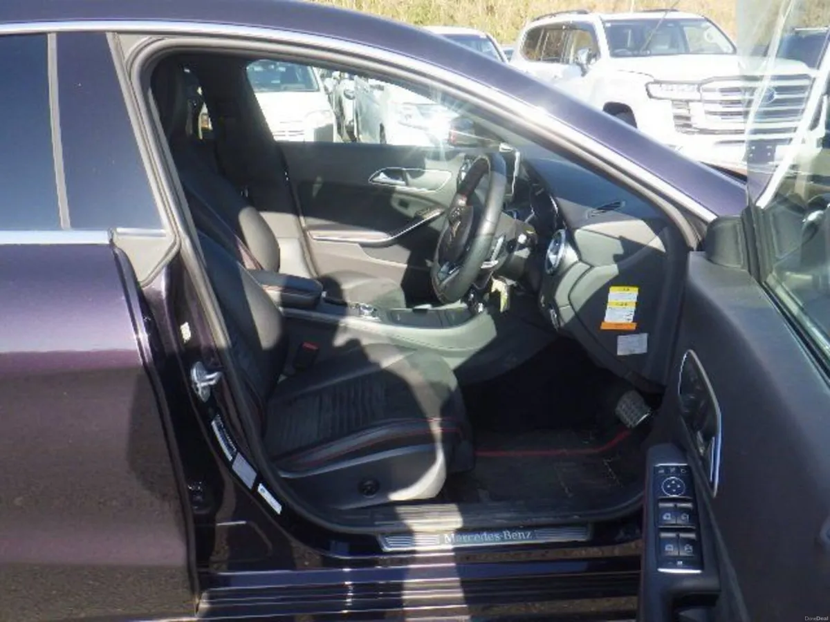 Mercedes-Benz CLA 1.6 Petrol Auto - Image 3