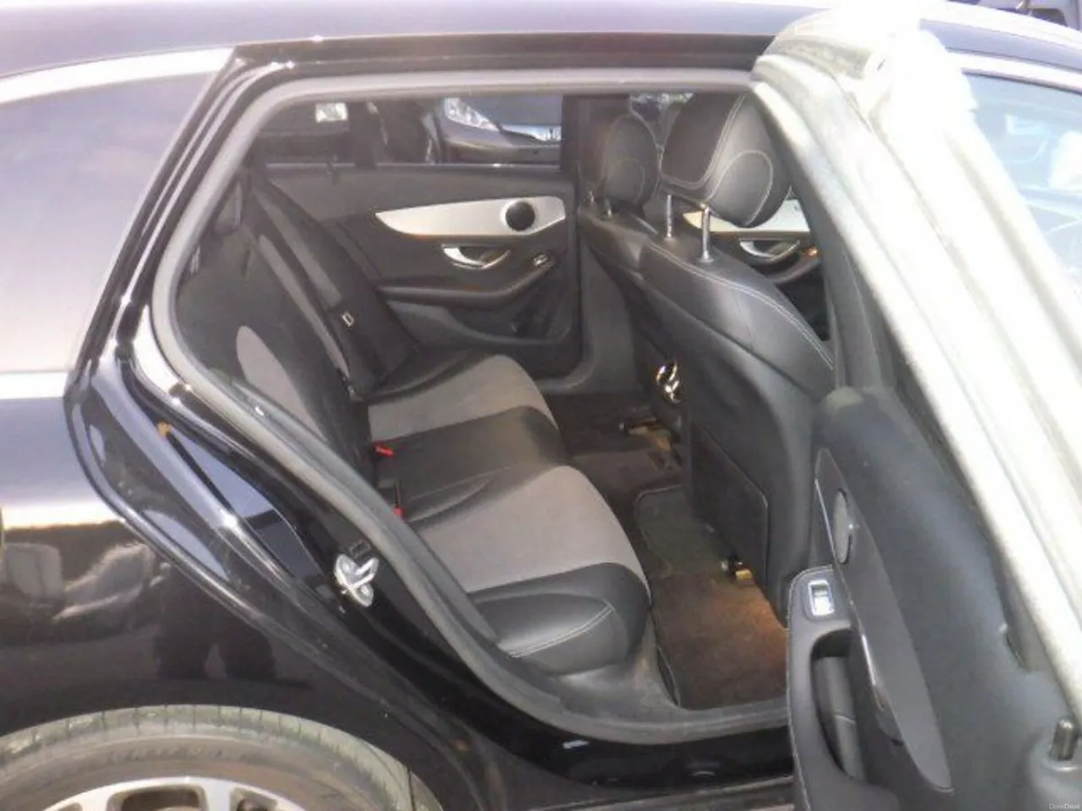 Mercedes-Benz C-Class 1.6 Petrol Auto - Image 5