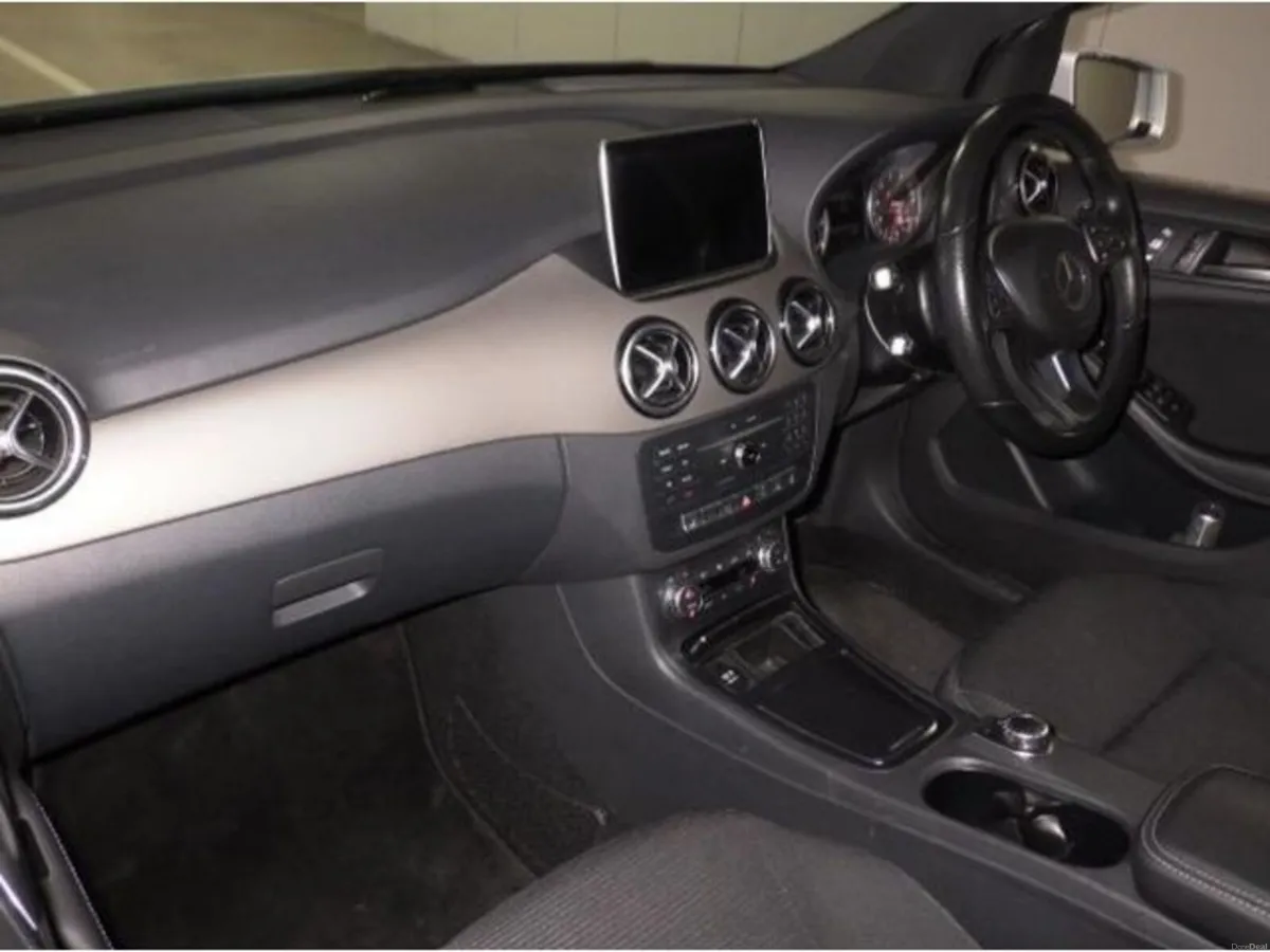 Mercedes-Benz B-Class 1.6 Petrol Auto - Image 5