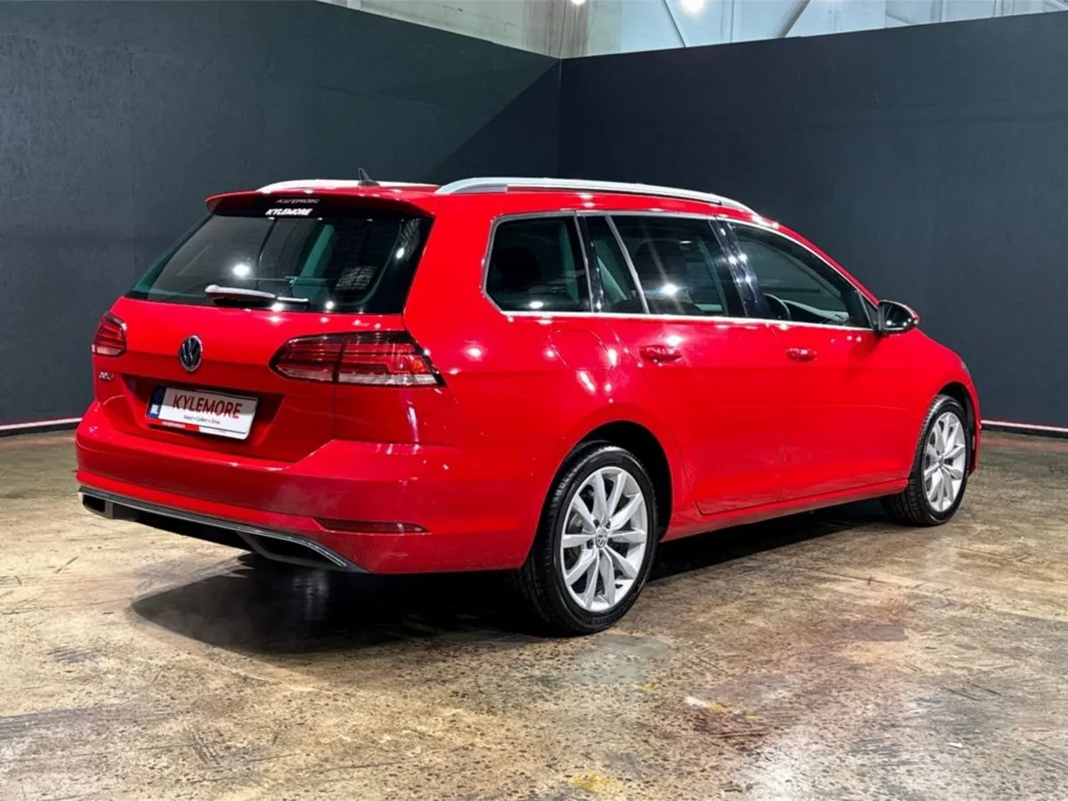 Volkswagen Golf 1.2 AUTOMATIC ESTATE - TSI COMFORT - Image 3
